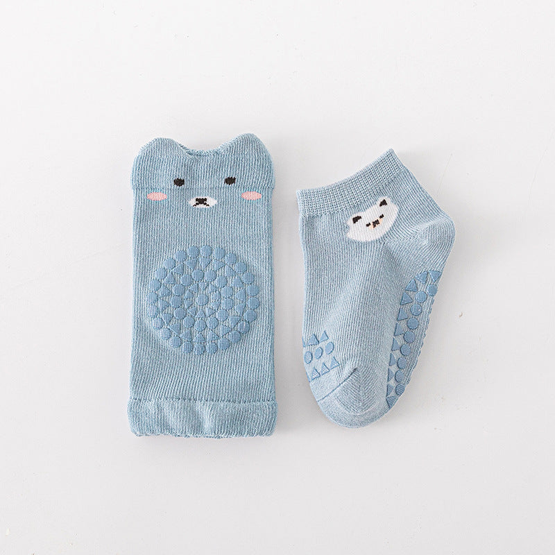 Set aus Kinder-Knieschützern und Socken für sicheres Krabbeln