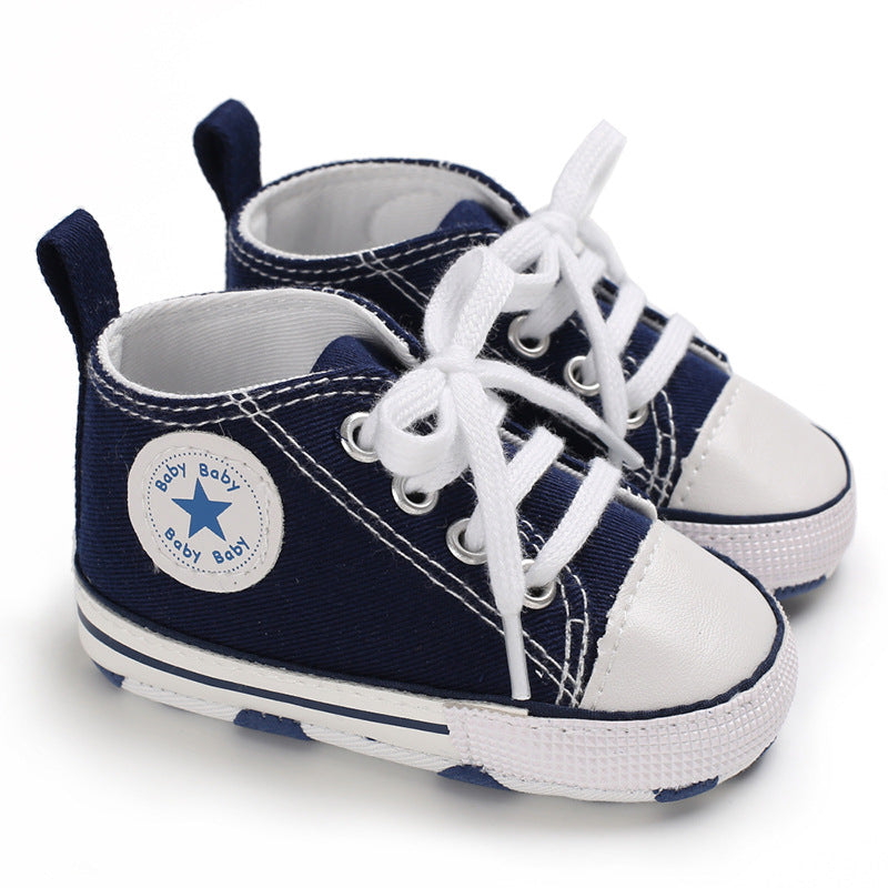 Baby rutschfeste und atmungsaktive Schuhe mit weicher Sohle