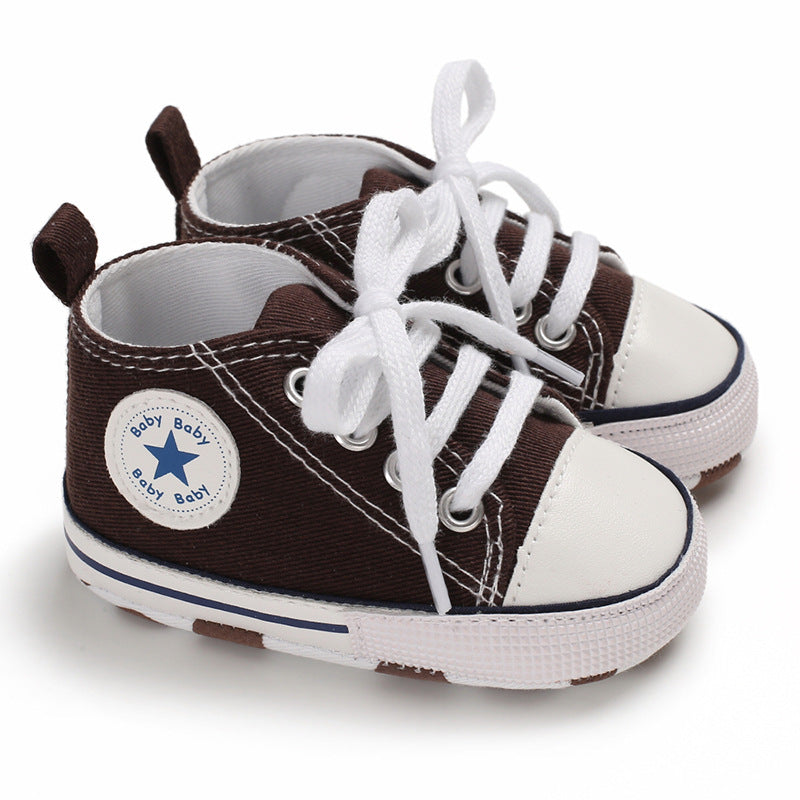 Baby rutschfeste und atmungsaktive Schuhe mit weicher Sohle