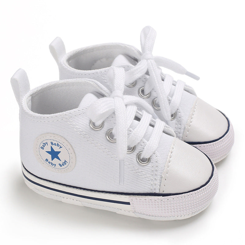 Baby rutschfeste und atmungsaktive Schuhe mit weicher Sohle